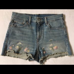 Levi’s Jean Shorts with Flower Detail size 27